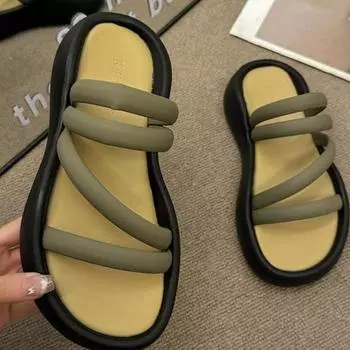 Крутые тапочки, женская летняя верхняя одежда 2025 года, новая мода, взрывная толстая подошва, повседневные мягкие нескользящие пляжные сандалии для беременных женщин 35 бежевый