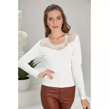 Кружевная блузка на бретелях с отделкой