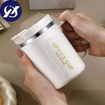 Кружка из нержавеющей стали, стакан с вакуумной ручкой, 500 мл, изолированная большая кофейная чашка со льдом и крышками, соломинка, многоразовая бутылка для воды для дома, офиса на открытом воздухе 500ML красный