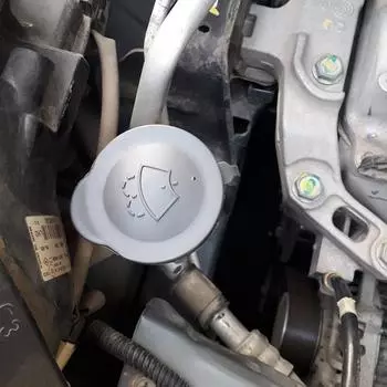 Крышка бачка стеклоочистителя лобового стекла автомобиля 28913-1HA3A Крышка для бутылки с водой Аксессуары для Nissan Micra K13 2011-16 серый