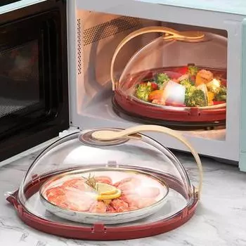Крышка от брызг в микроволновой печи для защиты от брызг еды. Прозрачная регулируемая вентилируемая защита с паровым желобом. Легко чистящиеся гаджеты для приготовления первой необходимости. красный