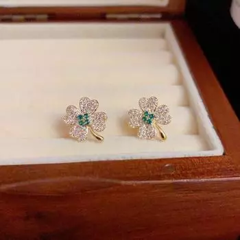 Ktlt/Clover Earrings Women 2025 New Popular Light Luxury Niche Design Sense Earrings High-Grade Earrings Fashion Four-Leaf flower S925 Silver Needle