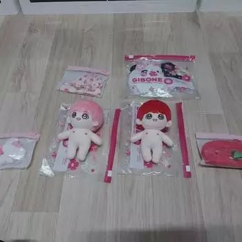 Кукла Bts V Attribute 15 см Пич Тэ и Эппл Тэ