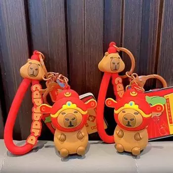 Кукла Rich Capybara брелок смешной мультяшный брелок с животными новогодний кулон Capybara друг красный