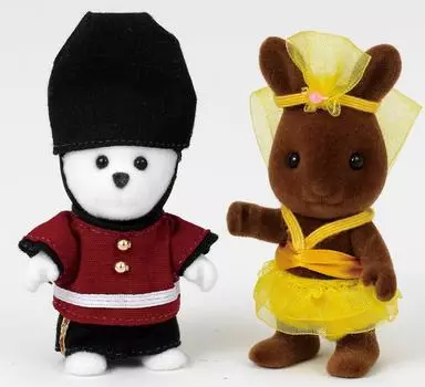 Кукла Sylvanian Families 25th World Collection Великобритания/Бразилия C-41