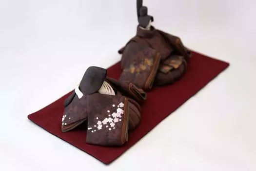 Куклы Хина Керамическая Хина, созданная Рикой Савой Хина Мужская Хина Хина Компактная моющаяся, упакованная в коробку из павловнии (Женский Энджи, Энджи)