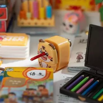 Кукольный домик, имитация точилки для карандашей, модель кукольного домика, мини-кабинет, канцелярские принадлежности, украшения, аксессуары для кукольного дома, игрушки 1Pcs