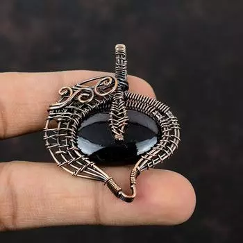 Кулон из сугилита, обернутый медной проволокой, кулон ручной работы, подвеска из драгоценного камня высшего качества, ювелирные изделия из сугилита, подарок на помолвку, ювелирные изделия из медной проволоки