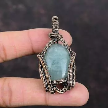 Кулон с аквамарином, кулон из медной проволоки, стильный кулон, изысканные медные украшения, кулон из натурального драгоценного камня, ювелирное изделие ручной работы, подарок для нее