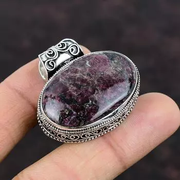 Кулон с эвдиалитом Ювелирные изделия ручной работы из стерлингового серебра 925 пробы Очень красивый винтажный кулон Уникальный кулон Серебряные украшения для подарка