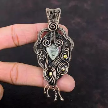 Кулон с эвдиалитом, медная проволока, кулон с эвдиалитом, ювелирные изделия, элегантный кулон ручной работы, медная проволока, ювелирные изделия, кулон с драгоценным камнем для подарка