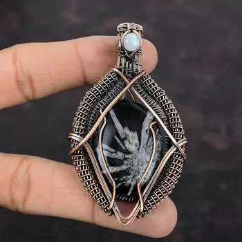 Кулон с хризантемой, кулон с драгоценным камнем, медная проволока, кулон с радужным лунным камнем, медные украшения, кулон ручной работы, подарок для мамы