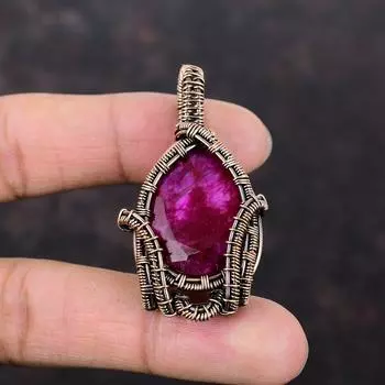 Кулон с ограненным кашмирским рубином, обернутый медной проволокой, антикварное медное украшение, подвеска ручной работы, обернутая проволокой, драгоценный камень, подарок для нее