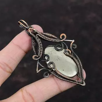 Кулон с пиритом, кулон в медной проволоке, кулон ручной работы, ювелирные изделия из пирита, кулон из натурального драгоценного камня, подарок для матери, ювелирные изделия из медной проволоки