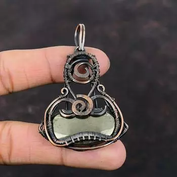 Кулон с пиритом, кулон в медной проволоке, уникальный кулон, изысканные медные украшения, кулон из драгоценного камня ручной работы, ювелирный подарок для нее