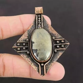 Кулон с пиритом Медный кулон Кулон ручной работы Ювелирные изделия из драгоценных камней с пиритом Удивительный кулон Изысканные медные ювелирные изделия Подарок для мамы Новый кулон