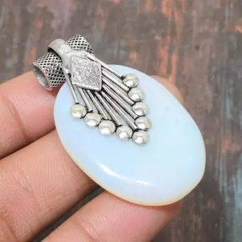 Кулон ювелирных изделий стерлингового серебра 925 пробы драгоценного камня молочного опала ручной работы для нее 1.69 Inches белый