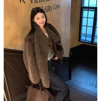 Куртка из экологически чистого меха с лацканами женская из зернистого меха меховая интегрированная женская новая S (silhouette size)