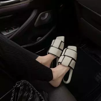 Квадратная голова, коса, темперамент, одно слово, плоские тапочки для женщин 40 чёрный