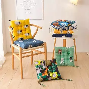 Квадратная подушка с мультяшным принтом для офиса, стула, студента, футона и эркера Square 40x40 cm