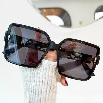Квадратные домашние полые солнцезащитные очки в большой оправе D Douyin, модные поляризационные солнцезащитные очки для интернет-знаменитостей для женщин