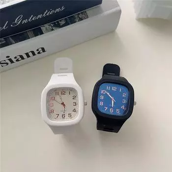 Квадратные кварцевые повседневные наручные часы с цифровым циферблатом и резиновым ремешком фиолетовый