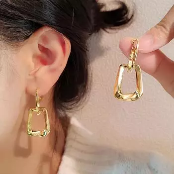 Квадратные металлические четырехугольные серьги, модный темперамент, чувство дизайна, универсальность и продвинутый смысл