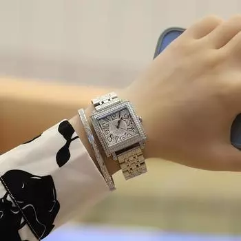 Квадратные мужские и женские часы с бриллиантами для любителей моды, водонепроницаемые кварцевые часы со стальным ремешком и дугообразным дном