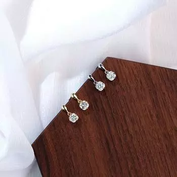 Квадратные серьги-гвоздики женские нишевые дизайнерские французские геометрические ретро квадратные бриллиантовые серьги корейская версия аксессуары