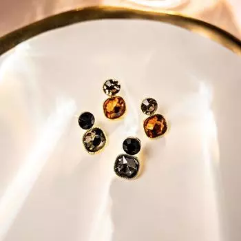 Квадратные женские серьги Meralad — элегантный и универсальный дизайн чёрный