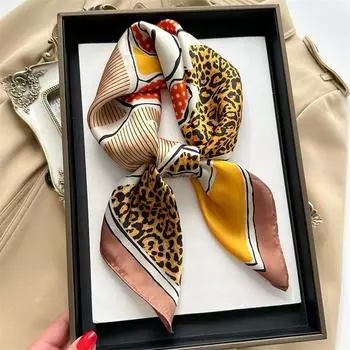 Квадратный шелковый платок 70*70см Женская повязка на голову Фуляр Подарок Роскошный дизайн Хиджаб Повязка для волос Шейный платок Лента Повязка для волос Модная бандана 70X70cm