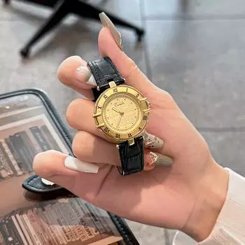 Кварцевые часы секонд-хенд в стиле ниши, модные и элегантные дисковые часы с ремешком, простые и компактные женские часы