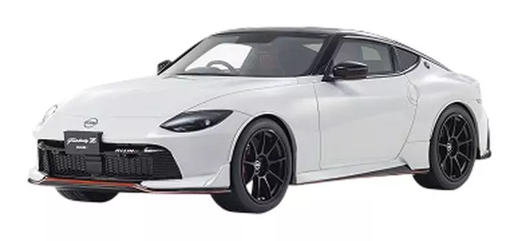 Kyosho Samurai Nissan Fairlady Z Nismo 2024 Готовый продукт KSR18062W 1/18 (белый)