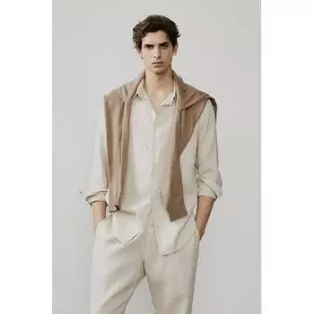 Льняная рубашка HM Regular кроя светло-бежевого цвета