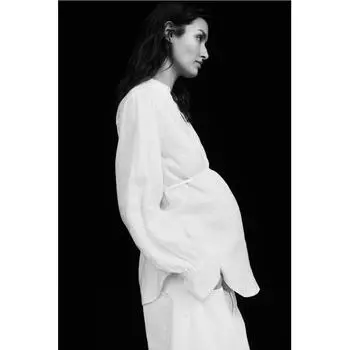 Льняной пуловер HM MAMA белый