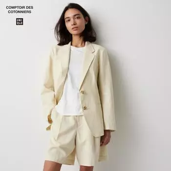 Льняную куртку UNIQLO можно сложить.