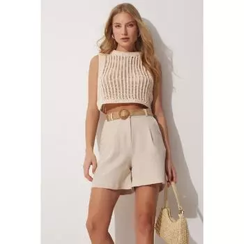 Льняные шорты-бермуды с соломенным поясом