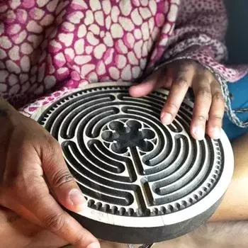 Лабиринт для медитации, молитва, инструмент для осознанности, релаксация, облегчение тревоги, деревянная круглая ручная доска-лабиринт для пальцев, Рождественский подарок