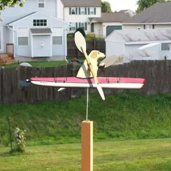 Лабрадор Каяк Вертушка Садовое украшение Устойчивое к погодным условиям Уличное патио Газон Деревянный рафтинг Собака Ветряная мельница Ветряная вертушка Украшение чёрный