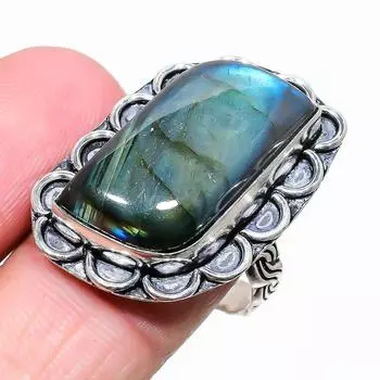 Кольцо из серебра 925 пробы с драгоценным камнем лабрадорит, размер 9,5 a7i51 9.5 чёрный