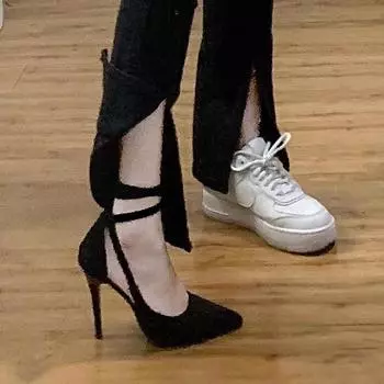 Lace-up high heels women s 2025 new stiletto black bed high heels women s summer French strap sandals women s single shoes 35