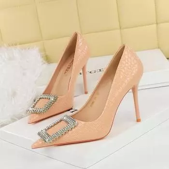 Туфли из лакированной кожи с тонким каблуком, острыми носами, неглубоким вырезом, металлическими украшениями из стразов, очень высокие каблуки, высокие каблуки, туфли-туфли 35 телесный
