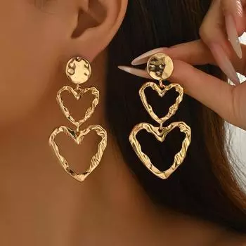 Ladies jewelry an exaggerated love design metal pleated stud earrings versatile high-end earrings women