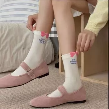 Ladies Spring and Autumn Thin Style Versatile Sweet Bow Lace Mesh Hollow Breathable Tube Socks 1 pair