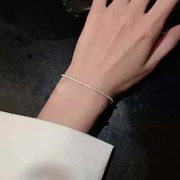 Lady Bracelet Shimmering Surface with Pendant Adjustable Length Luster Silver Color Wrist Jewelry for Vacation Work Daily Wear Perfect Gift серебряный