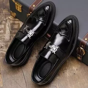 Лакированная кожа глянцевая остроносая повседневная кожаная обувь с заклепками ретро мужская обувь корейская версия трендовая обувь для доски мужская зеркальная модная обувь 38