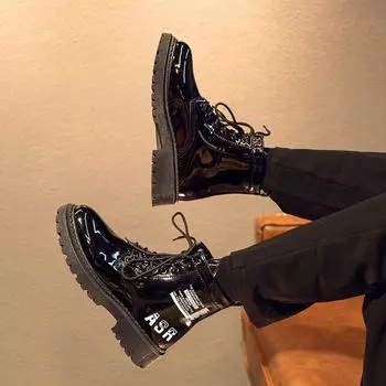 Лакированные кожаные ботинки для мужчин на шнуровке, мужская обувь на платформе, яркий верх, дешевая классика 2000 года, удобная, нескользящая, высокого качества, повседневная обувь 39