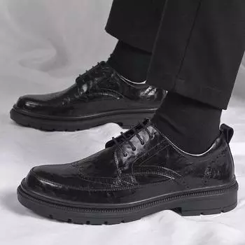 Лакированные туфли из кожи для мужчин на шнуровке Оксфорды мужские свадебные офисные рабочие туфли на открытом воздухе элегантные дизайнерские брендовые туфли для мужчин 6.5