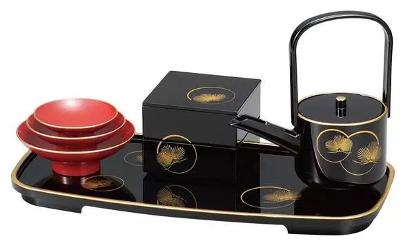 Лаковая посуда Maeju Tosoki Halo Pine Black Choshi Мини-подставка Ojubako Toso Традиционное ремесло Яманака Нури Сделано в Японии (Набор для сакэ) 7Л-013 чёрный