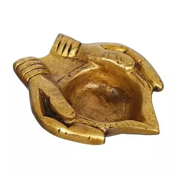 Лампа Дия, Golden Handcrafted Lady Hand Holding Diya Ethnic Design Brass Diya, eCraftIndia